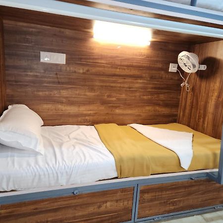 Sahil Ac Dormitory 纳威孟买 外观 照片