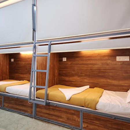 Sahil Ac Dormitory 纳威孟买 外观 照片