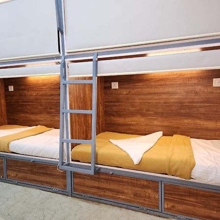 Sahil Ac Dormitory 纳威孟买 外观 照片