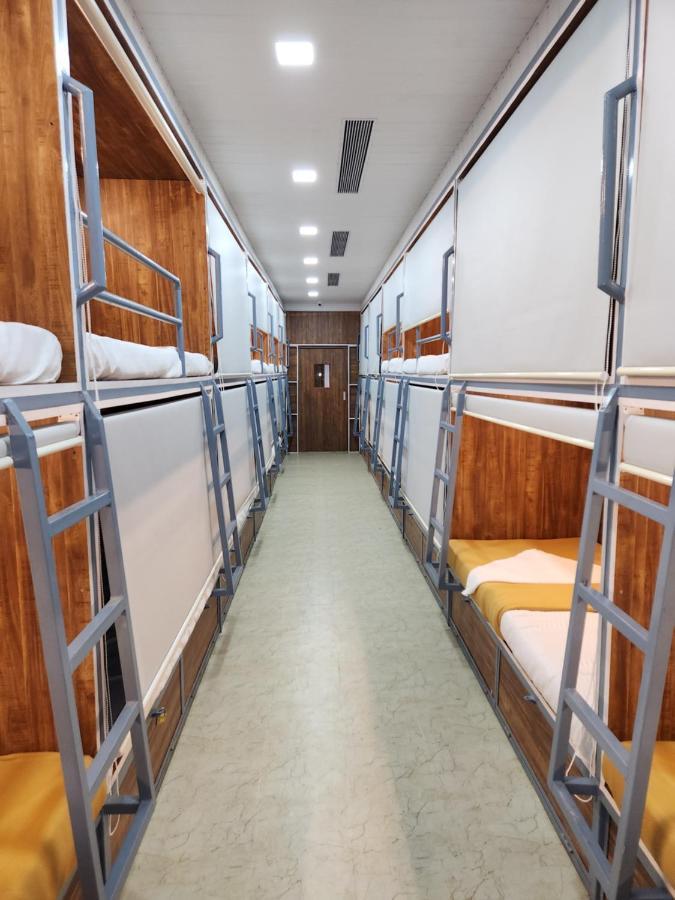 Sahil Ac Dormitory 纳威孟买 外观 照片